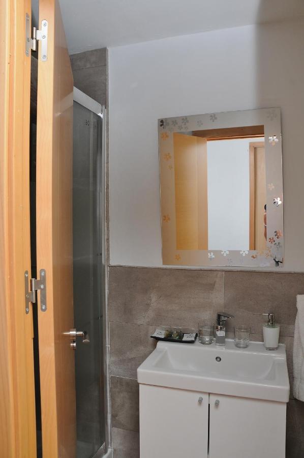 Alba1924 Bed & Breakfast Madrid Ngoại thất bức ảnh